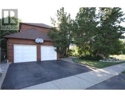 88 FOREST HEIGHTS ST, Whitby, Ontario 