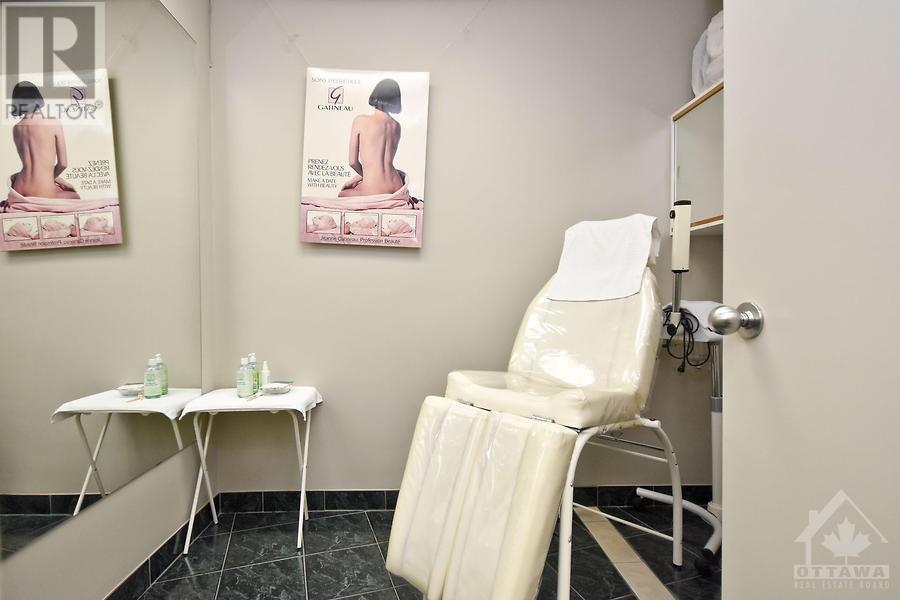 Voir l’image agrandie dans une galerie d’images