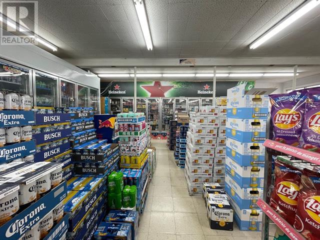 Voir l’image agrandie dans une galerie d’images