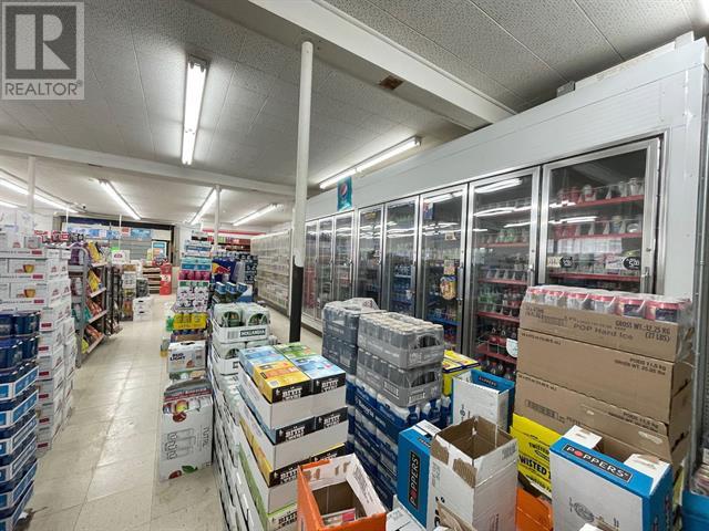 Voir l’image agrandie dans une galerie d’images